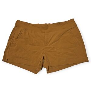 NWT Athleta Trekkie North Neutral Athletic Short